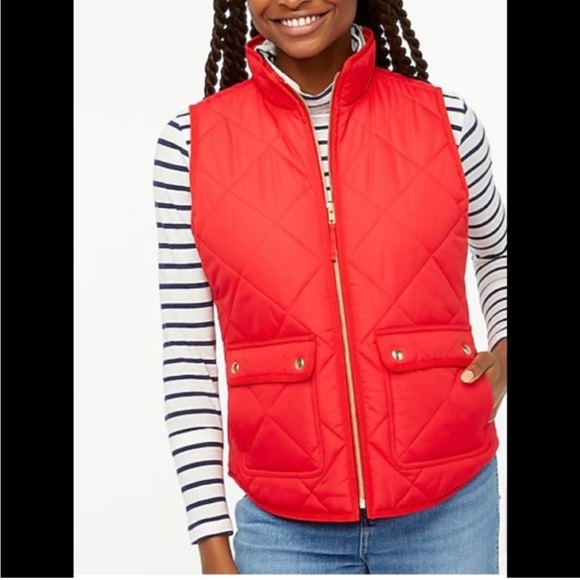 J. Crew Jackets & Blazers - J Crew quilted puffer vest